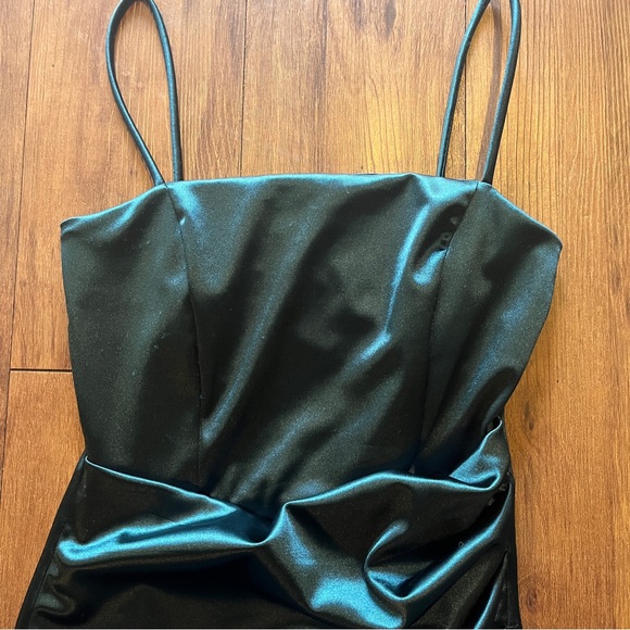 Emerald Green Dress Emerald Dress Emerald Green Mini Dress - Picture 3 of 4